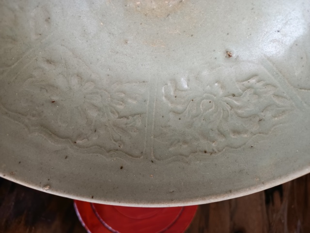 古玩陶瓷元代龍泉窯系青釉模印花卉紋碗拍賣，當(dāng)前價格1800元