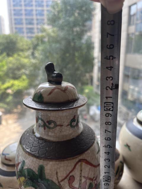 古玩陶瓷晚清哥釉地鐵銹釉刀馬人雞腿蓋瓶拍賣，當前價格1999元