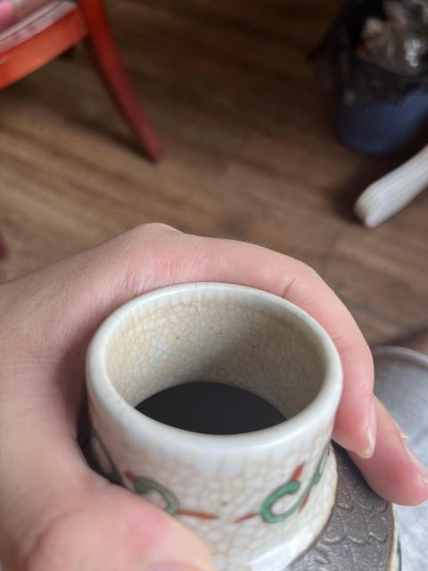 古玩陶瓷晚清哥釉地鐵銹釉刀馬人雞腿蓋瓶拍賣，當前價格1999元