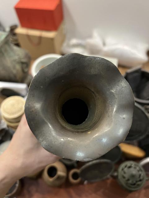 古玩雜項晚清刻畫銅瓶拍賣，當前價格999元