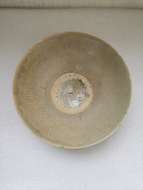 古玩陶瓷青白釉刻線條紋斗笠碗拍賣,當前價格580元