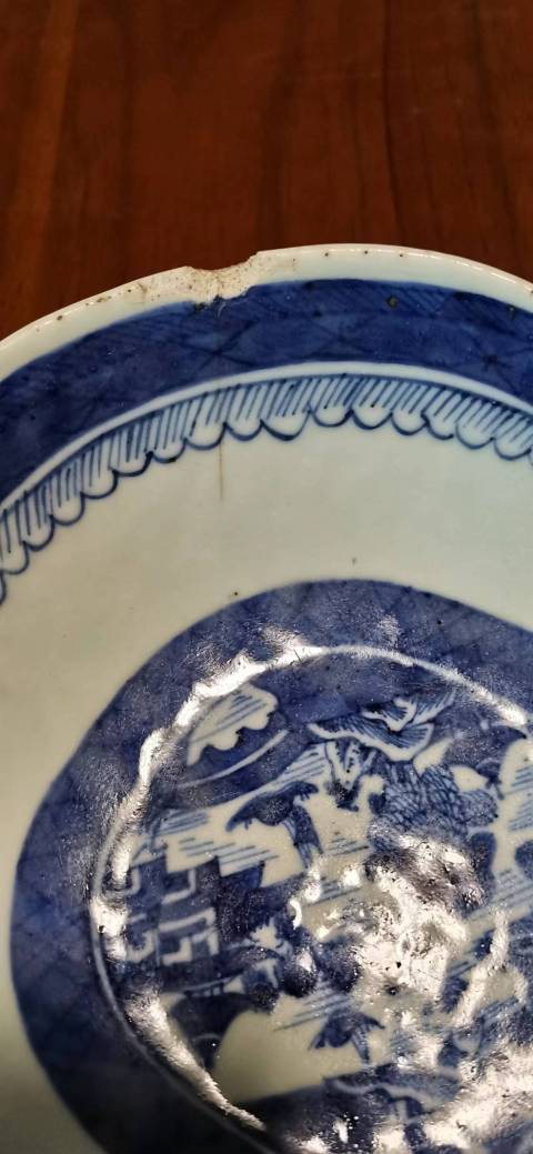古玩陶瓷清中樓臺亭閣山水紋青花花口碗拍賣,當前價格1100元