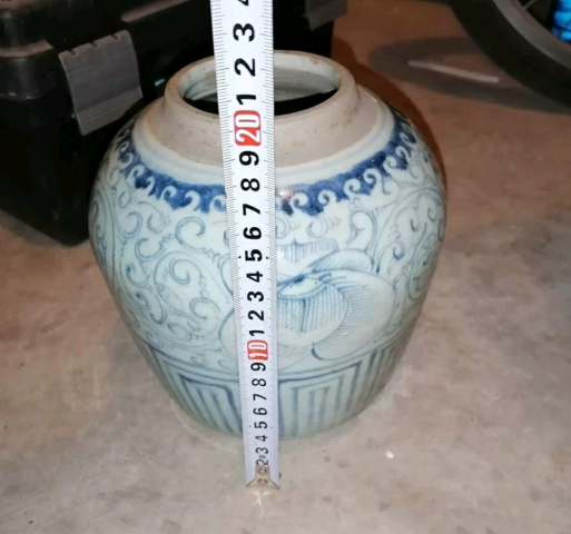 古玩陶瓷清中期乾隆纏枝蓮紋青花罐拍賣，當前價格780元