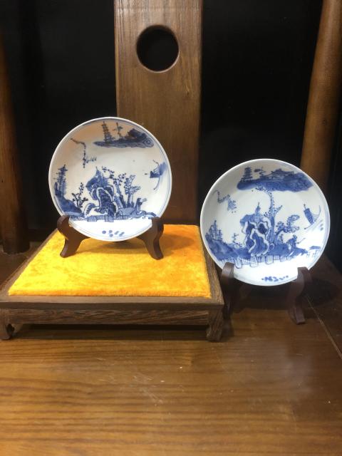 古玩陶瓷(新年放漏中)清-康熙-亭臺樓閣-山水紋青花賞碟一對拍賣,當前價格1281元