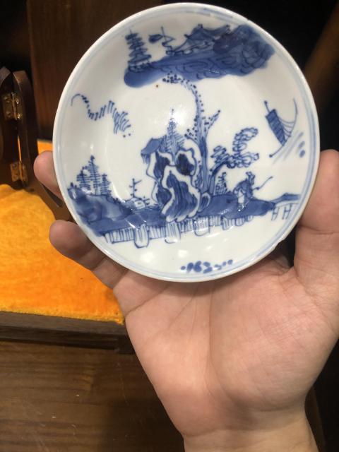 古玩陶瓷(新年放漏中)清-康熙-亭臺樓閣-山水紋青花賞碟一對拍賣,當前價格1281元