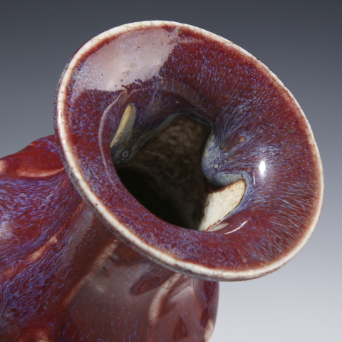 古玩陶瓷清中蓮瓣紋六方瓶拍賣，當前價格24000元