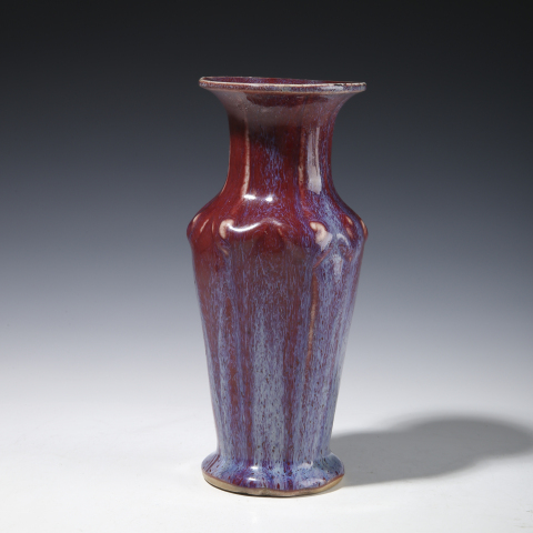 古玩陶瓷清中蓮瓣紋六方瓶拍賣，當前價格24000元