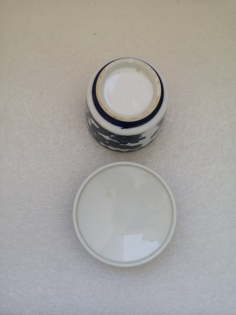 古玩陶瓷六十至八十年代嬰戲紋青花蓋罐拍賣，當(dāng)前價(jià)格168元