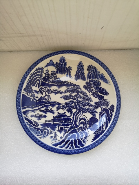 古玩陶瓷上世六十至八十年代青花山水紋盤拍賣,當前價格350元