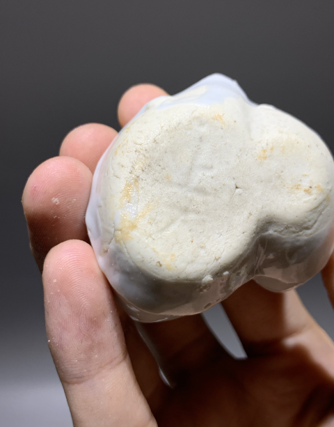 古玩陶瓷清代德化窯白釉桃型水滴拍賣，當前價格900元