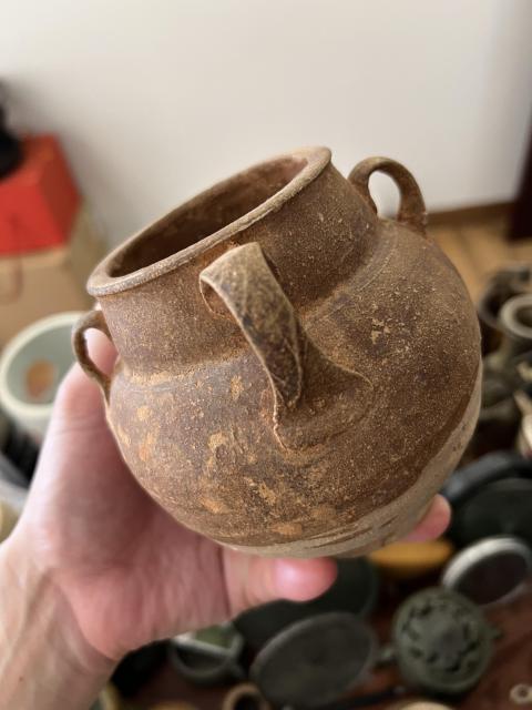 古玩陶瓷宋末元初褐釉雙系執(zhí)壺拍賣,當(dāng)前價(jià)格499元