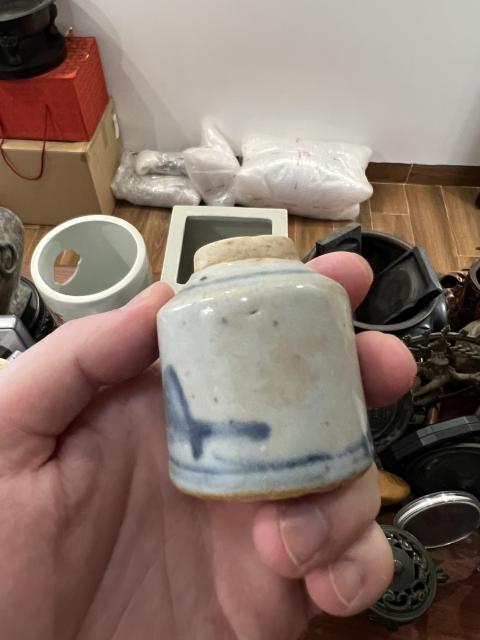 古玩陶瓷清中山水紋青花水盂拍賣，當前價格399元