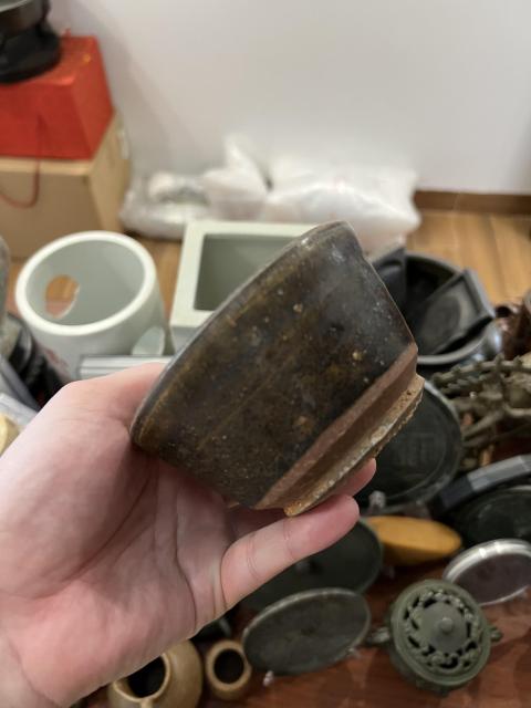 古玩陶瓷宋元褐釉圈足香爐拍賣,當前價格1599元
