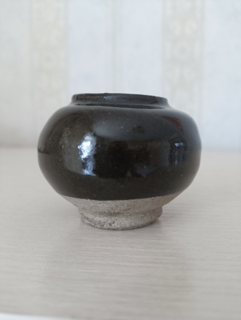 古玩陶瓷【實(shí)物保真】元明.磁州窯黑釉罐拍賣(mài),當(dāng)前價(jià)格386元