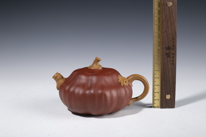 古玩陶瓷當代·210ml段泥南瓜壺真品鑒賞圖