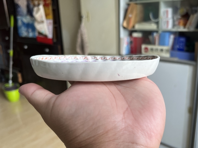 古玩陶瓷清中折枝花卉紋款彩繪盤拍賣，當(dāng)前價(jià)格800元