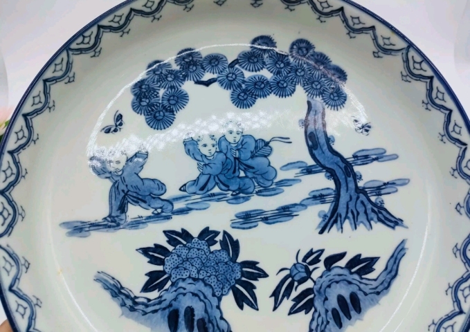 古玩陶瓷六十至八十年代嬰戲紋青花盤拍賣,當(dāng)前價格350元