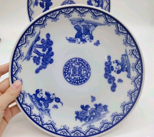 古玩陶瓷六十至八十年代嬰戲紋青花盤拍賣,當前價格320元