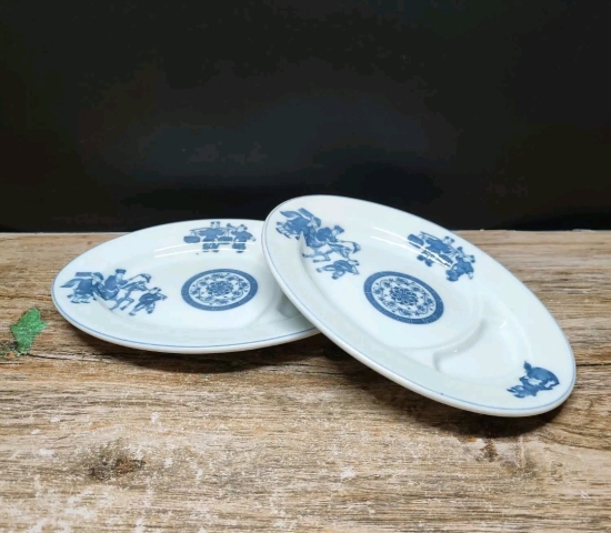 古玩陶瓷八十年代人物紋青花盤拍賣，當前價格268元