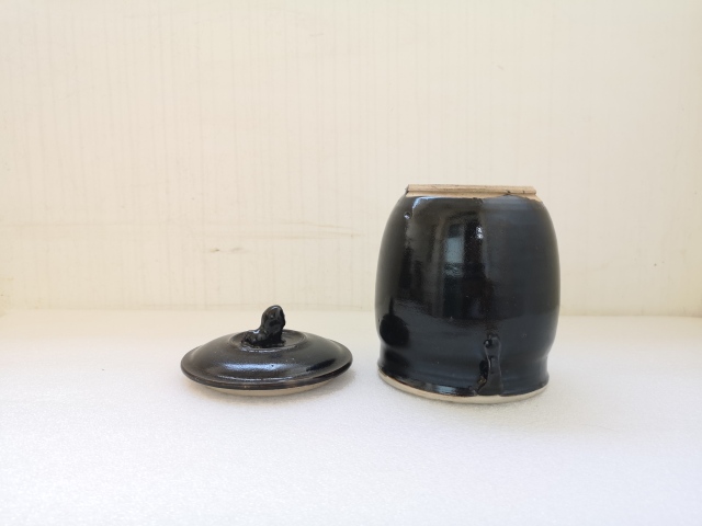 古玩陶瓷磁州窯黑釉雙系蓋缸拍賣,當(dāng)前價(jià)格680元
