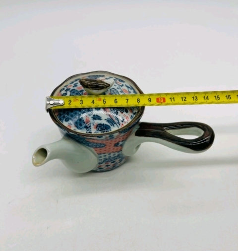古玩陶瓷六十至八十年代青花加彩側把壺拍賣，當前價格260元