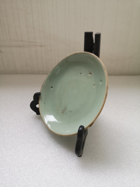 古玩陶瓷清代道光至咸豐時期豆青釉盤拍賣,當前價格168元