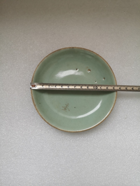 古玩陶瓷清代道光至咸豐時期豆青釉盤拍賣,當前價格168元