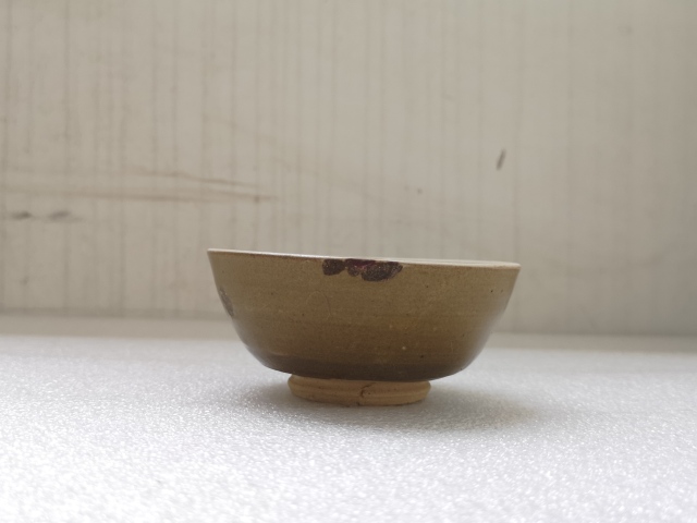 古玩陶瓷元末明初褐釉碗拍賣,當前價格350元
