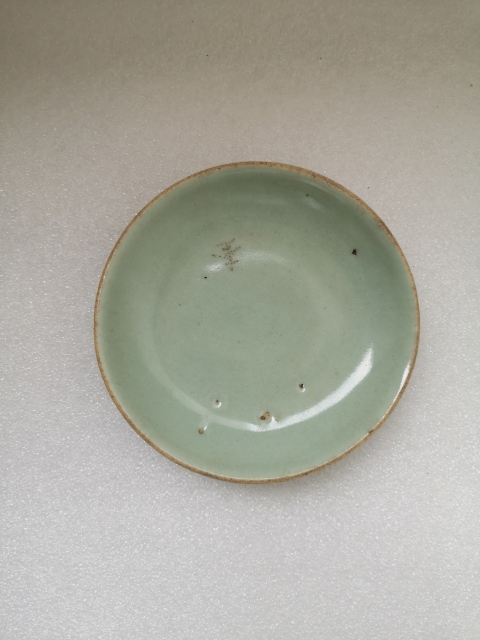 古玩陶瓷清代道光至咸豐時期豆青釉盤拍賣,當前價格168元