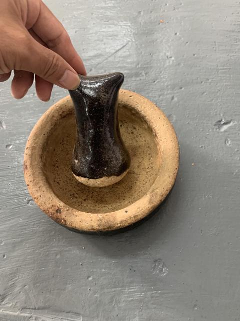 古玩陶瓷清代醬釉擂缽拍賣,當前價格2500元