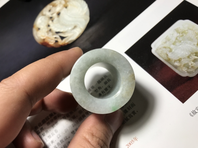 古玩玉器清代翡翠扳指拍賣，當前價格2400元
