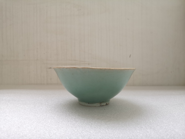 古玩陶瓷清中豆青釉碗拍賣，當前價格298元