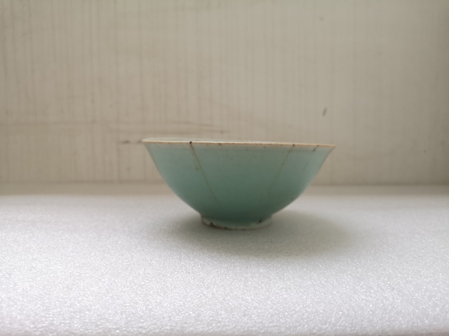 古玩陶瓷清中豆青釉碗拍賣，當前價格298元