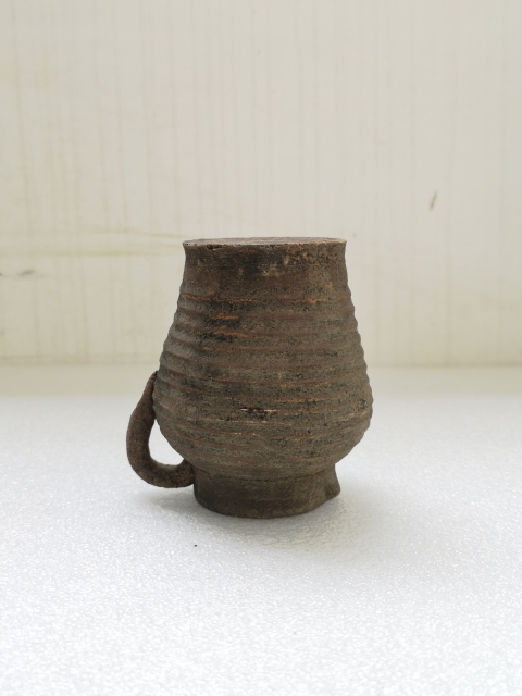 古玩陶瓷清代地方窯流口公道杯拍賣，當前價格398元
