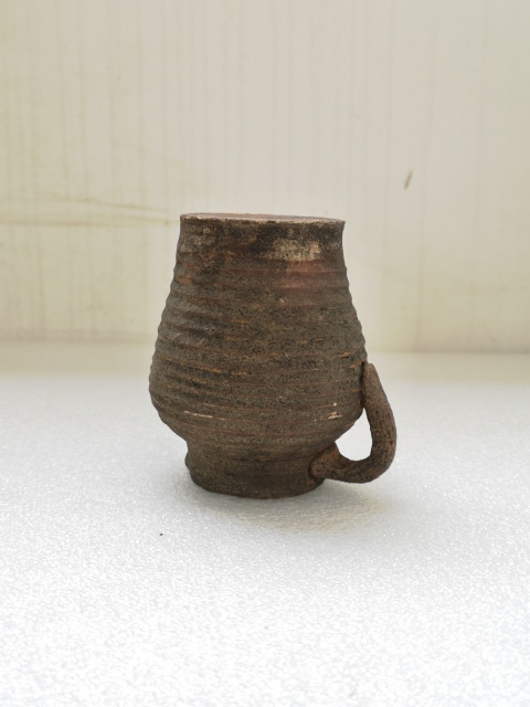 古玩陶瓷清代地方窯流口公道杯拍賣，當前價格398元