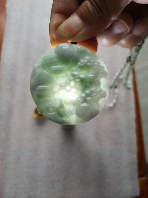 古玩玉器山水牌子拍賣,當前價格680元