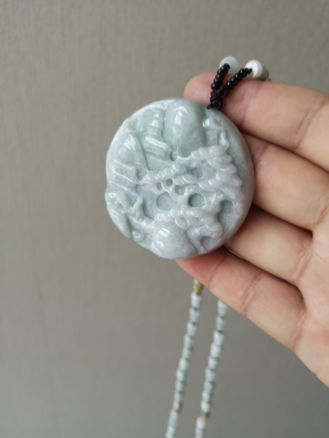古玩玉器山水牌子拍賣,當前價格680元