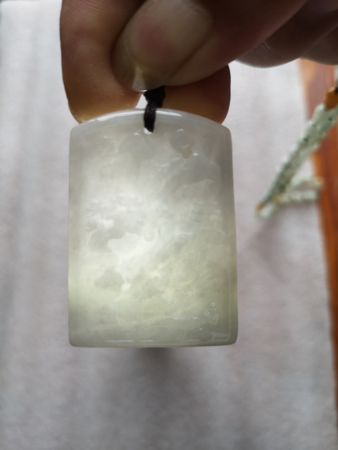 古玩玉器山水牌子拍賣,當前價格398元