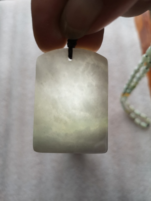 古玩玉器山水牌子拍賣,當前價格398元