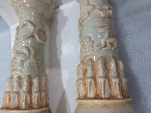 古玩陶瓷影青釉堆塑長頸皈依瓶(一對)拍賣,當前價格2880元