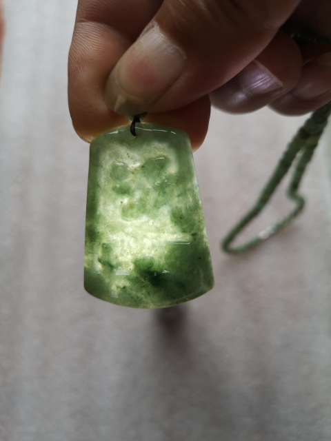 古玩玉器山水方牌子拍賣,當前價格398元
