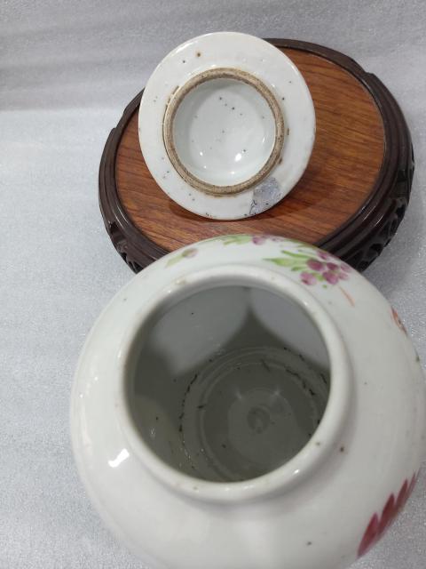 古玩陶瓷粉彩花鳥詩(shī)文將軍蓋罐拍賣,當(dāng)前價(jià)格1680元