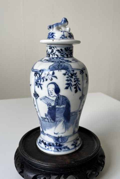 古玩陶瓷人物花鳥紋雞腿蓋瓶拍賣，當前價格2500元