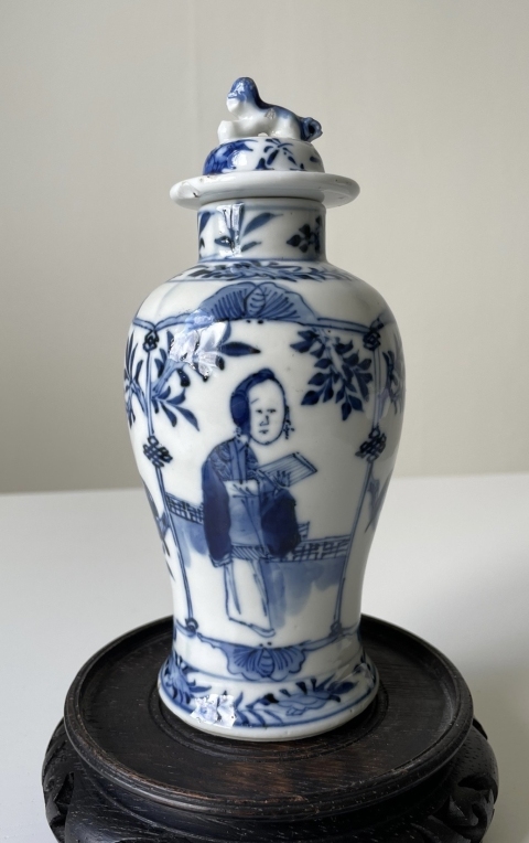 古玩陶瓷人物花鳥紋雞腿蓋瓶拍賣，當前價格2500元