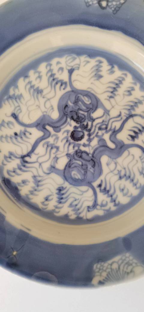 古玩陶瓷康熙德化窯龍紋青花盤(pán)拍賣(mài)，當(dāng)前價(jià)格1000元