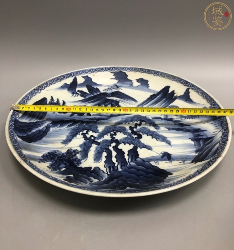 古玩陶瓷日本明治青花山水人物盤拍賣，當前價格2200元