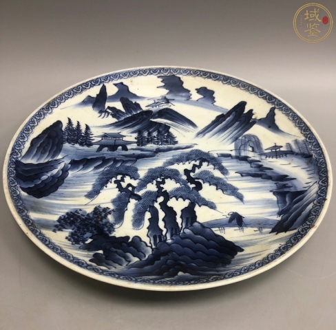 古玩陶瓷日本明治青花山水人物盤拍賣，當前價格2200元