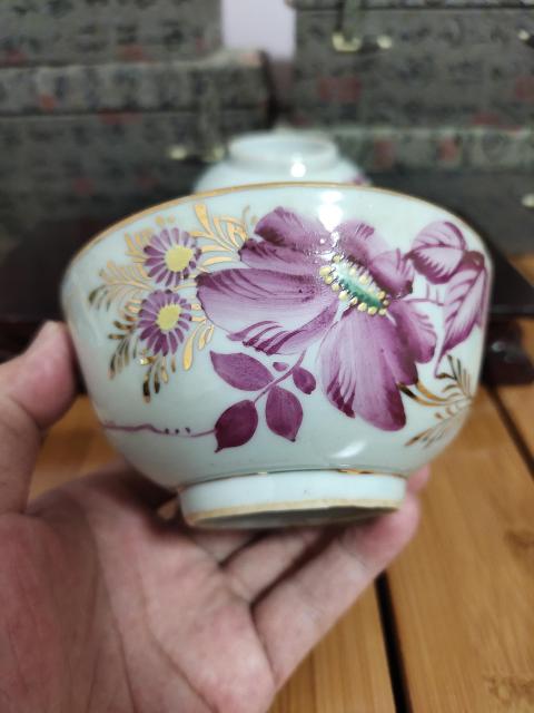 古玩陶瓷民國(guó)-胭脂紅描金花卉紋碗(一對(duì))拍賣(mài),當(dāng)前價(jià)格3000元