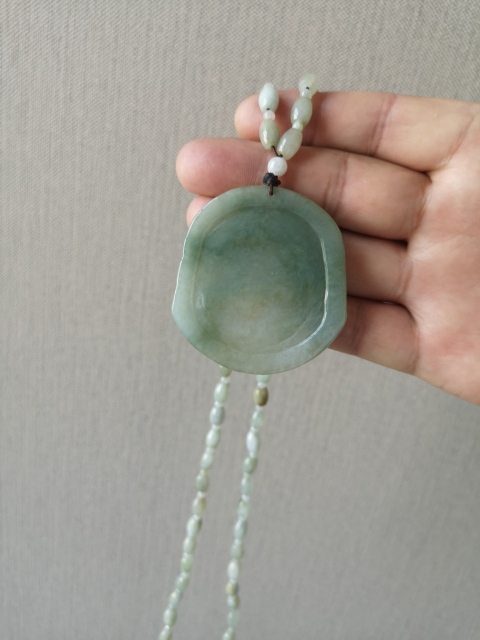古玩玉器山水牌子拍賣,當前價格398元