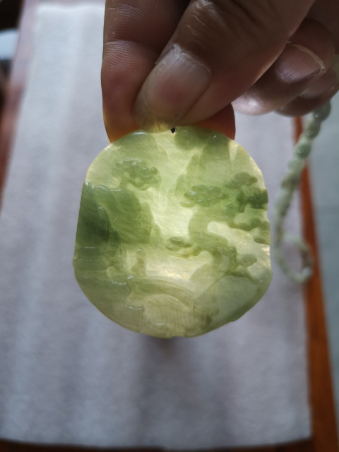 古玩玉器山水牌子拍賣,當前價格398元